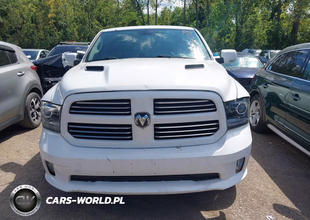 2017 Ram 1500 Sport VIN:1C6RR7MT2HS617076 - 12