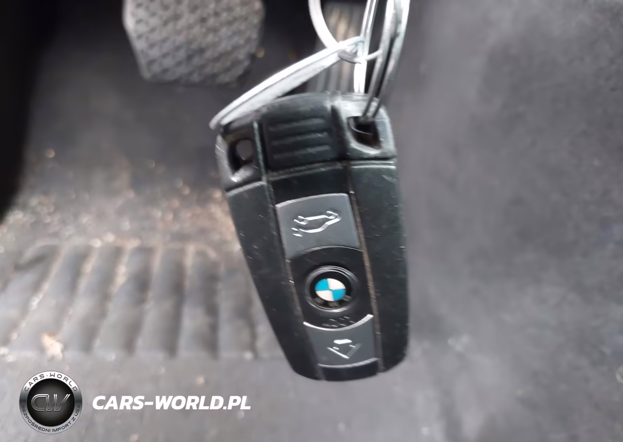2013 BMW X1 xDrive28I VIN:WBAVL1C52DVR84820 - 11