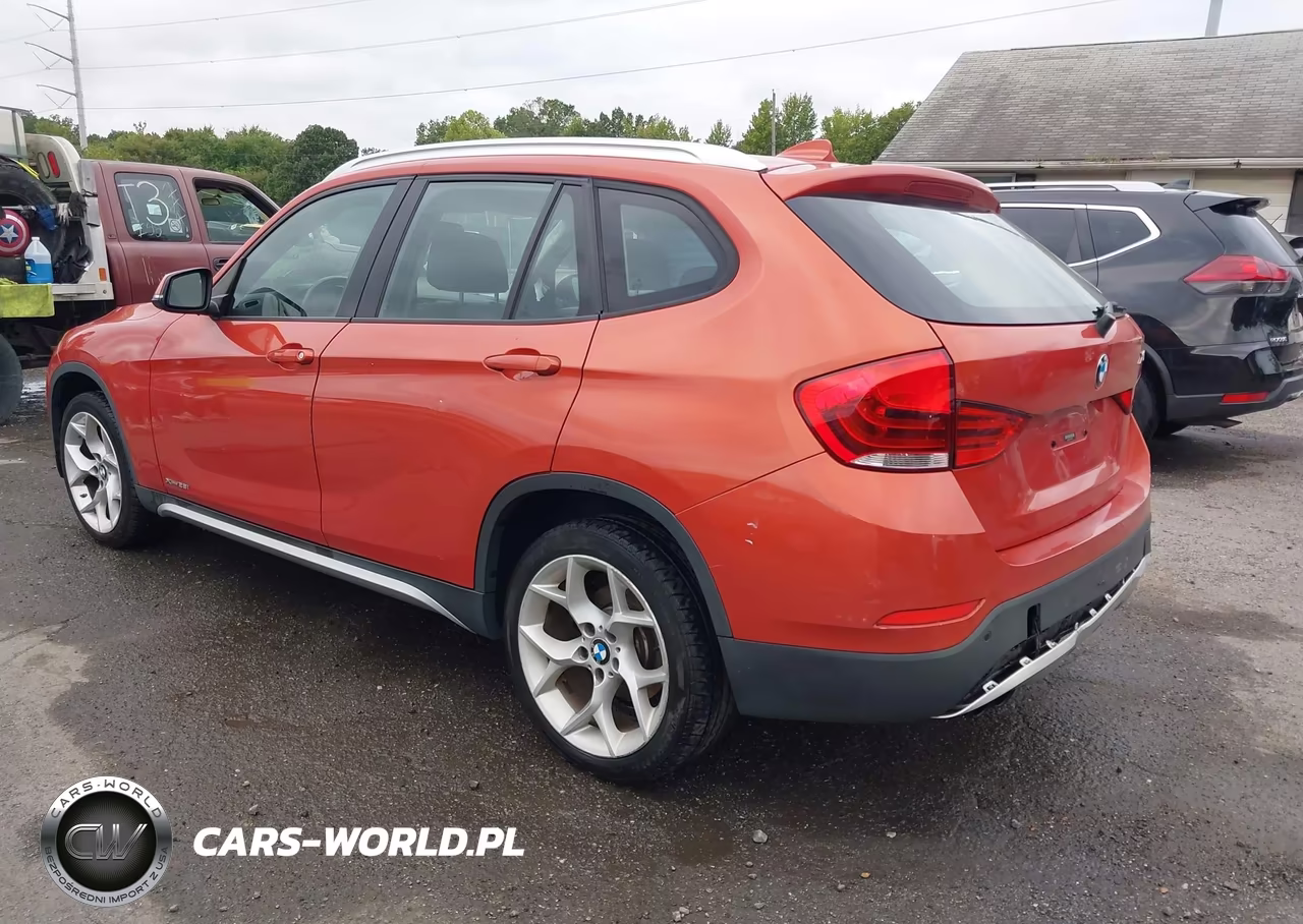 2013 BMW X1 xDrive28I VIN:WBAVL1C52DVR84820 - 3