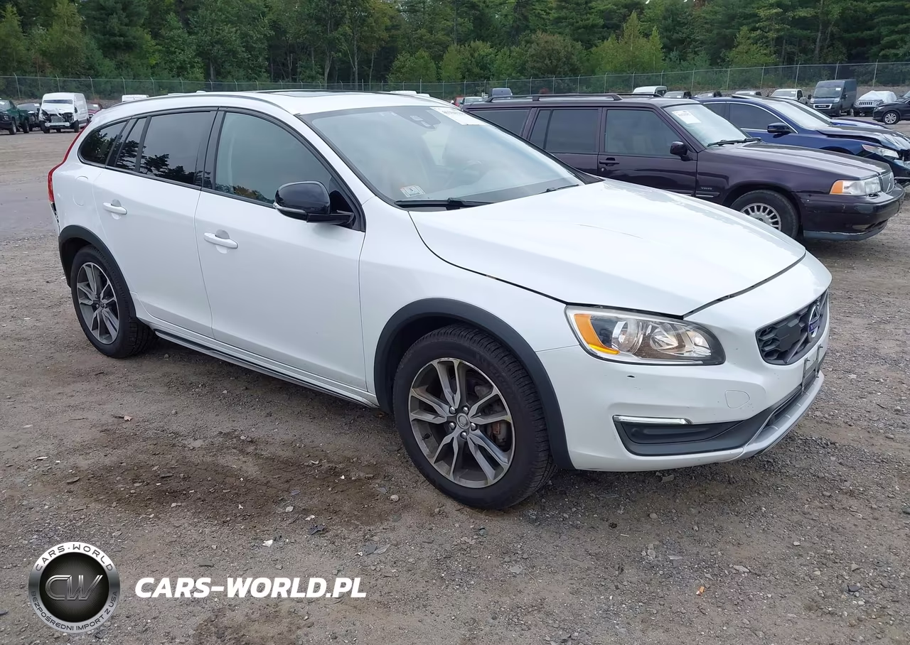 2016 Volvo V60 Cross Country T5 – zdjęcie 1 z 19