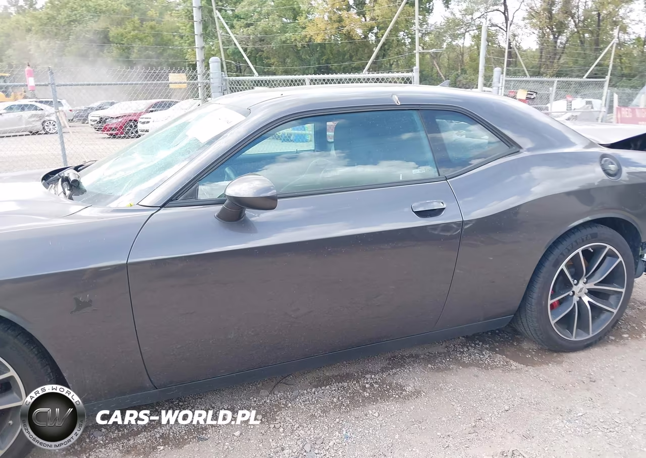 2018 Dodge Challenger R-T Scat Pack VIN:2C3CDZFJXJH270697 - 15