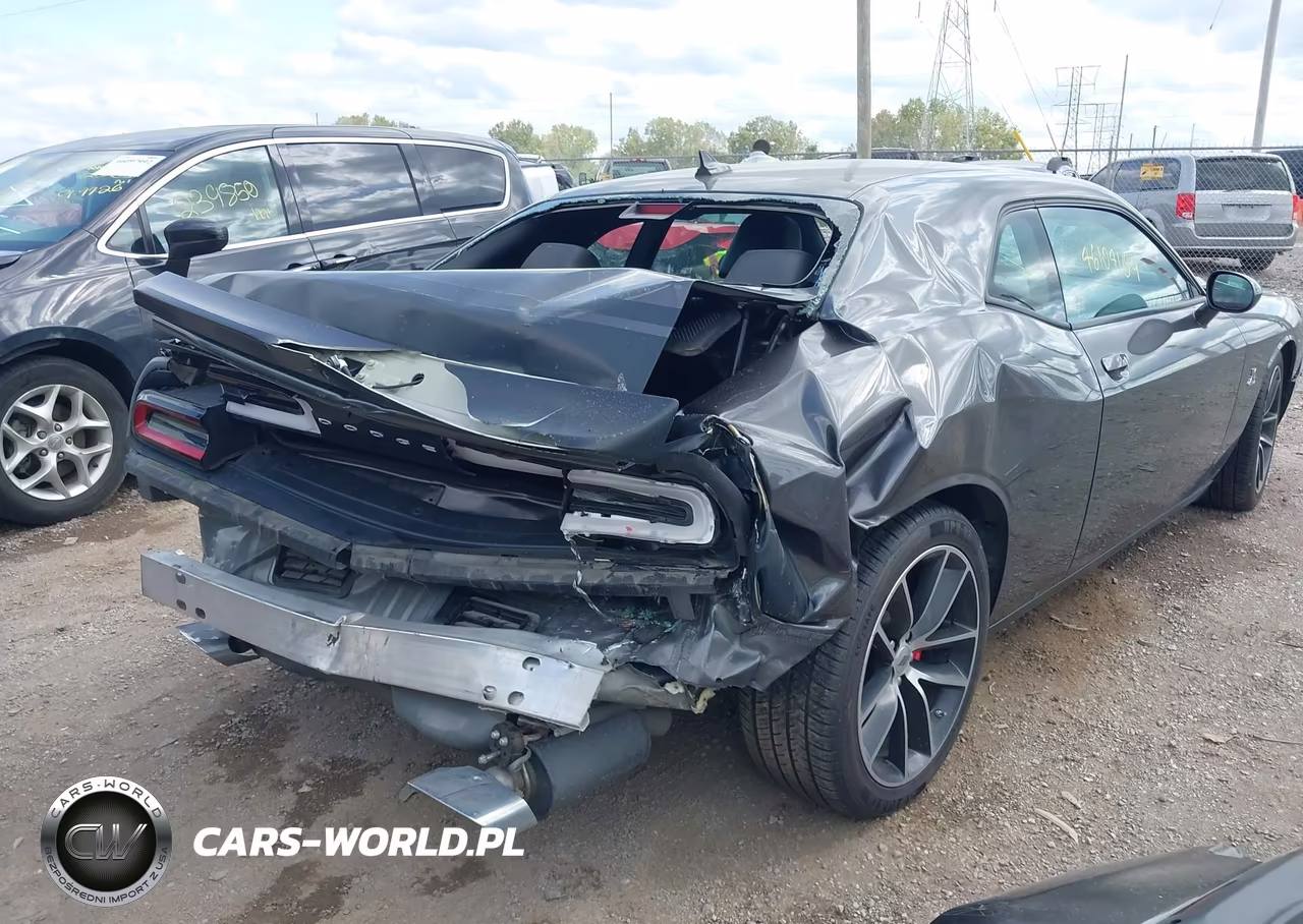 2018 Dodge Challenger R-T Scat Pack VIN:2C3CDZFJXJH270697 - 4