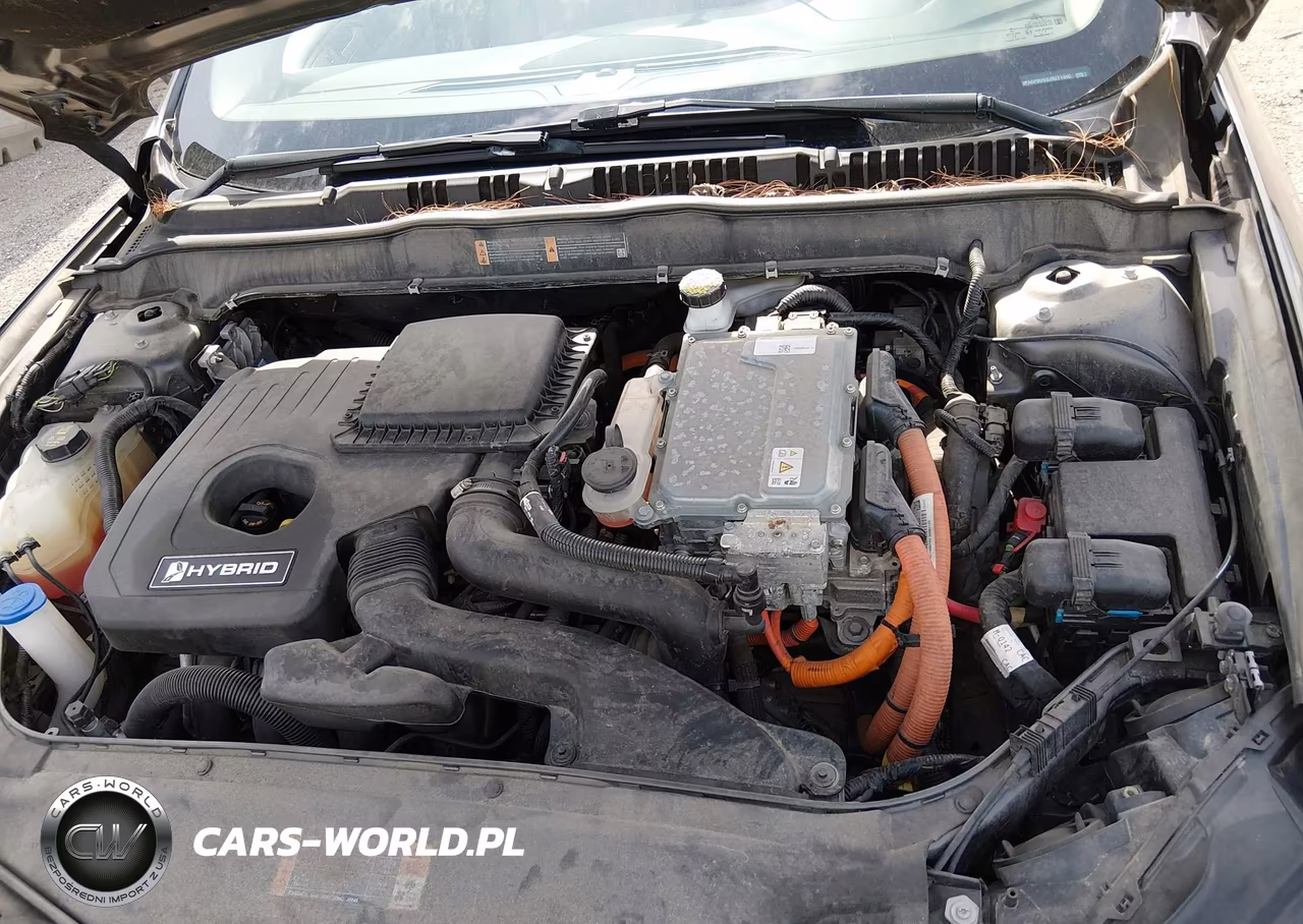 2018 Ford Fusion Hybrid S VIN:3FA6P0UU2JR271345 - 10