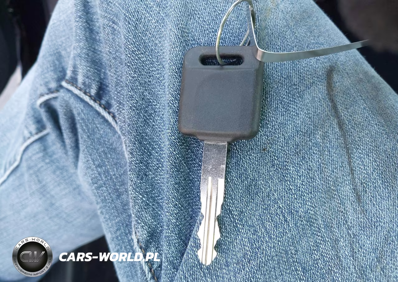 2019 Nissan Sentra S VIN:3N1AB7AP7KY369226 - 11