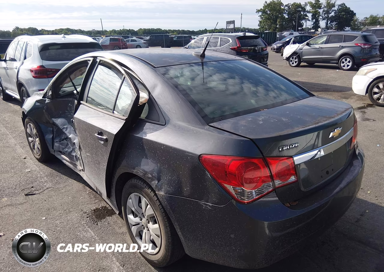 2013 Chevrolet Cruze Ls Auto VIN:1G1PA5SG0D7135701 - 3