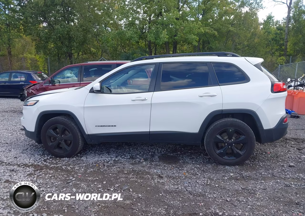 2016 Jeep Cherokee Latitude VIN:1C4PJMCB6GW131831 - 14