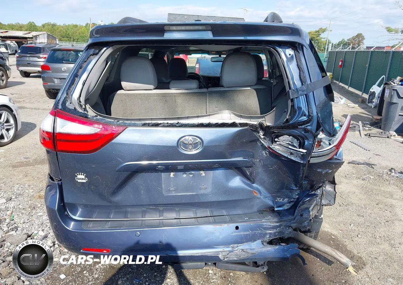 2017 Toyota Sienna Xle 8 Passenger VIN:5TDYZ3DCXHS861192 - 6