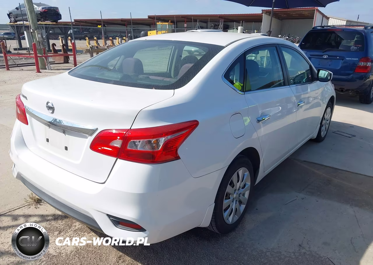 2016 Nissan Sentra S VIN:3N1AB7AP9GL682427 - 4