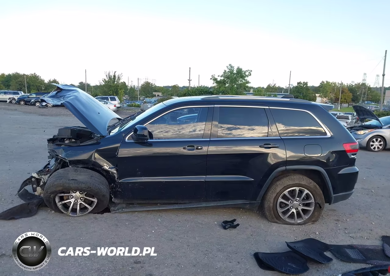 2014 Jeep Grand Cherokee Laredo VIN:1C4RJFAG1EC421704 - 14