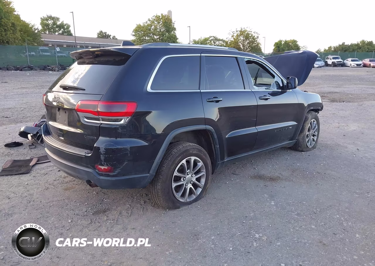 2014 Jeep Grand Cherokee Laredo VIN:1C4RJFAG1EC421704 - 4