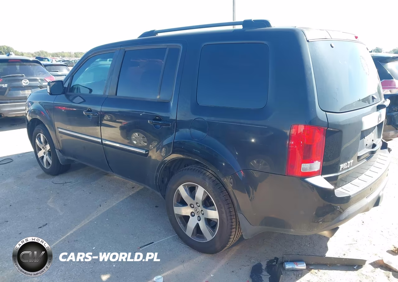 2015 Honda Pilot Touring VIN:5FNYF3H9XFB011152 - 3