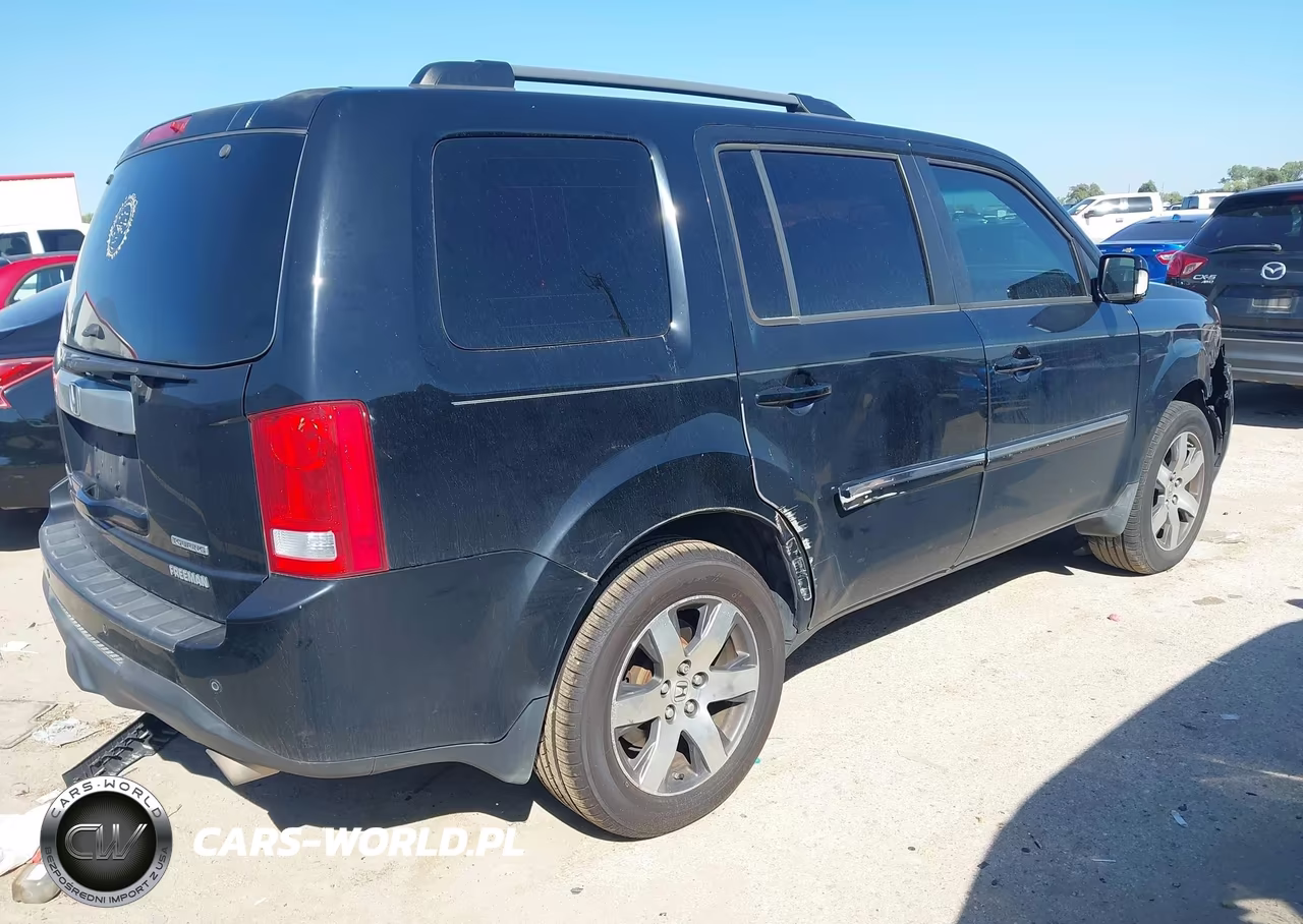 2015 Honda Pilot Touring VIN:5FNYF3H9XFB011152 - 4