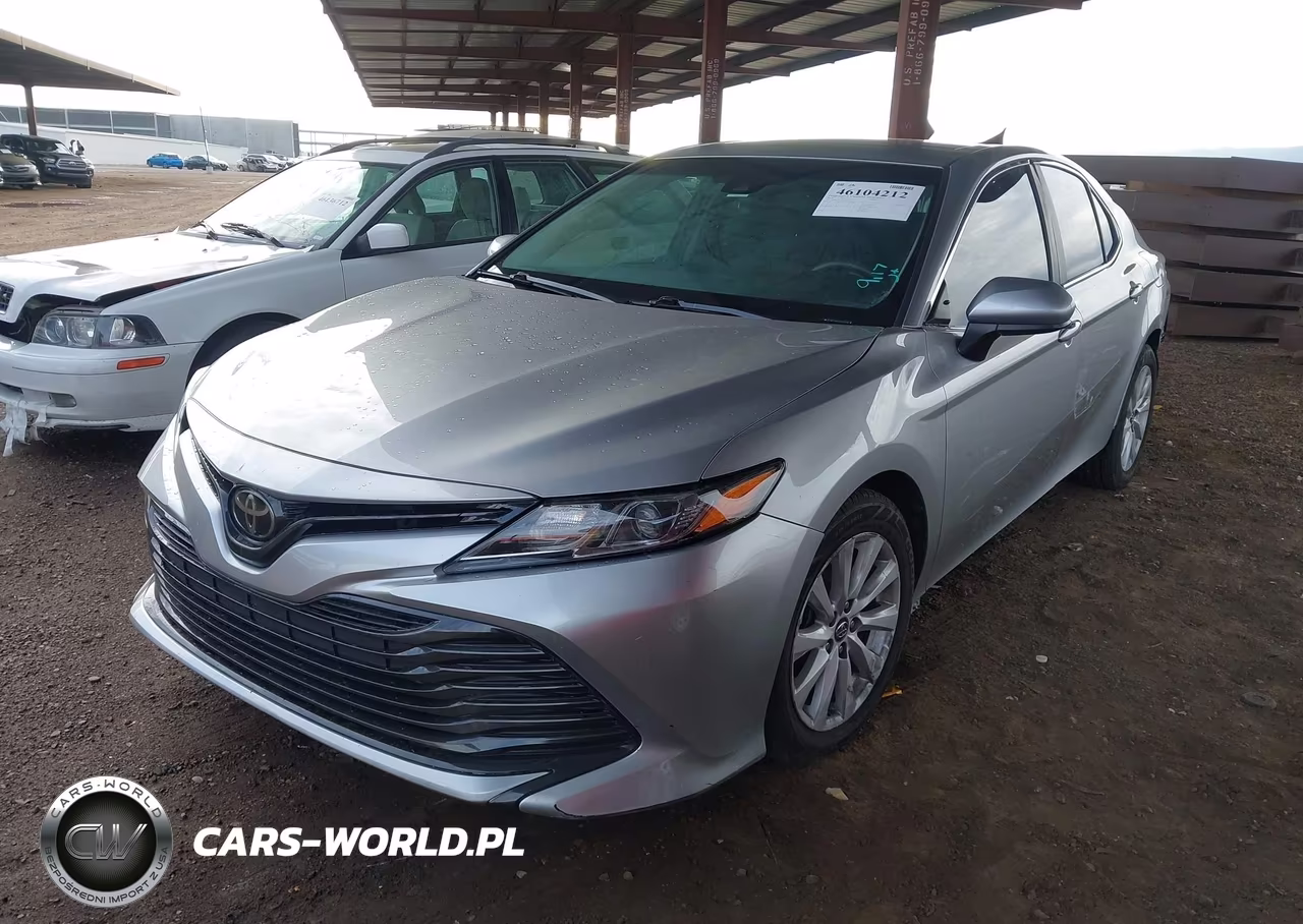 2018 Toyota Camry Le VIN:4T1B11HK5JU571314 - 2