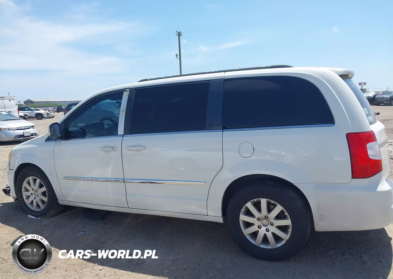 2013 Chrysler Town & Country Touring VIN:2C4RC1BG7DR517869 - 14