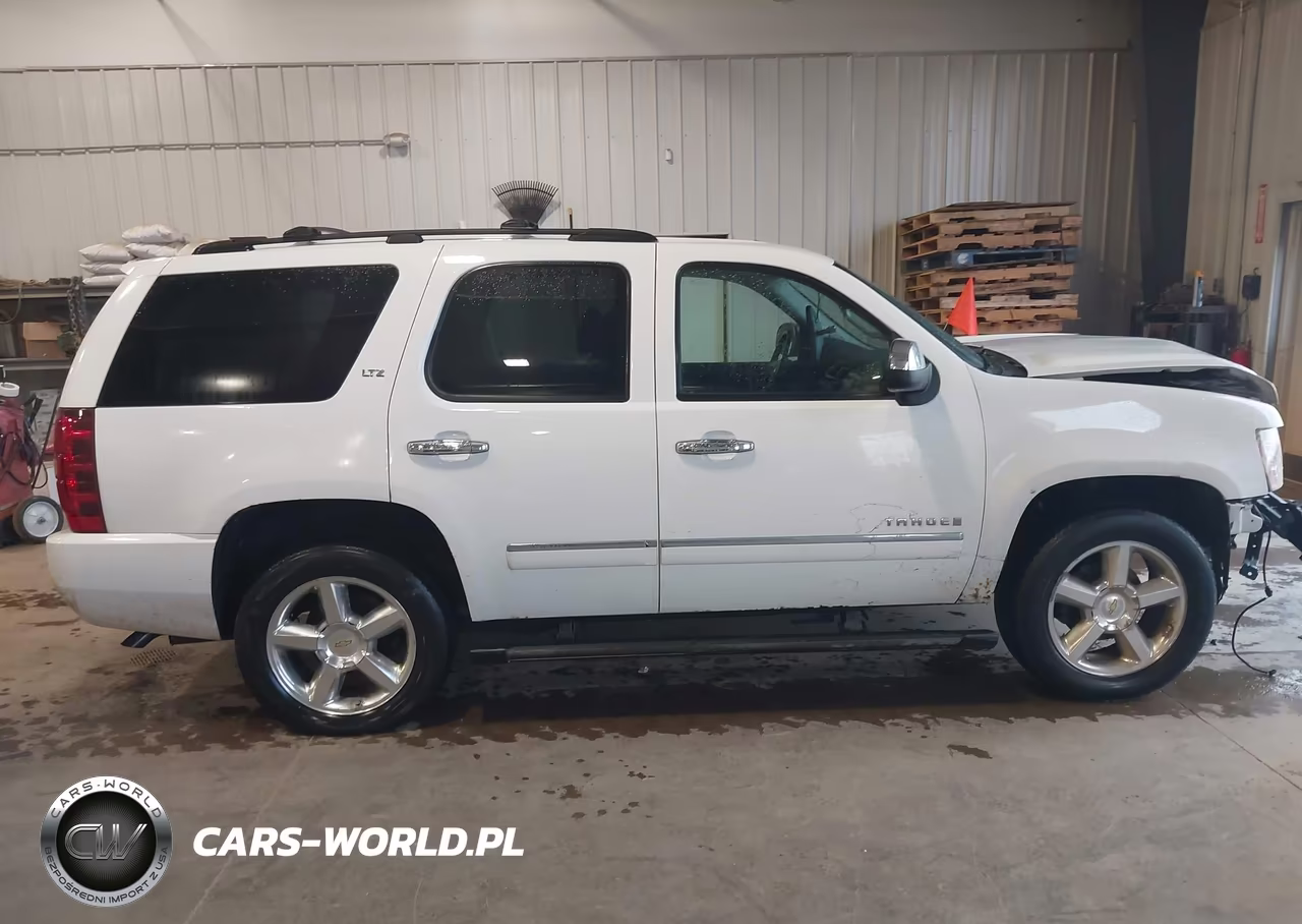 2009 Chevrolet Tahoe Ltz VIN:1GNFK33089J100153 - 14