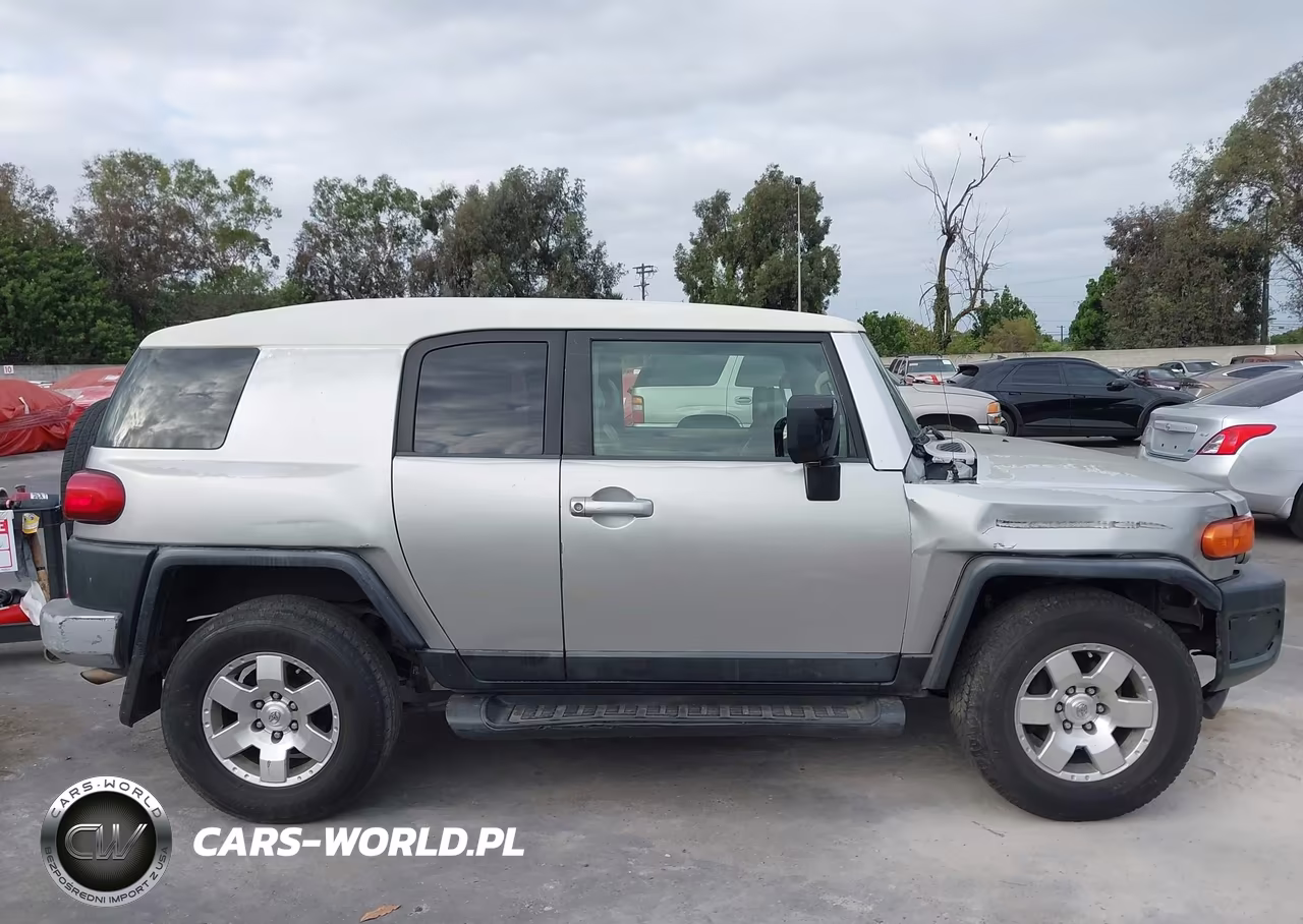 2007 Toyota Fj Cruiser VIN:JTEZU11F470007415 - 13