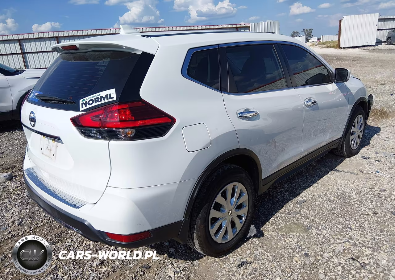 2017 Nissan Rogue S VIN:KNMAT2MT6HP514711 - 4