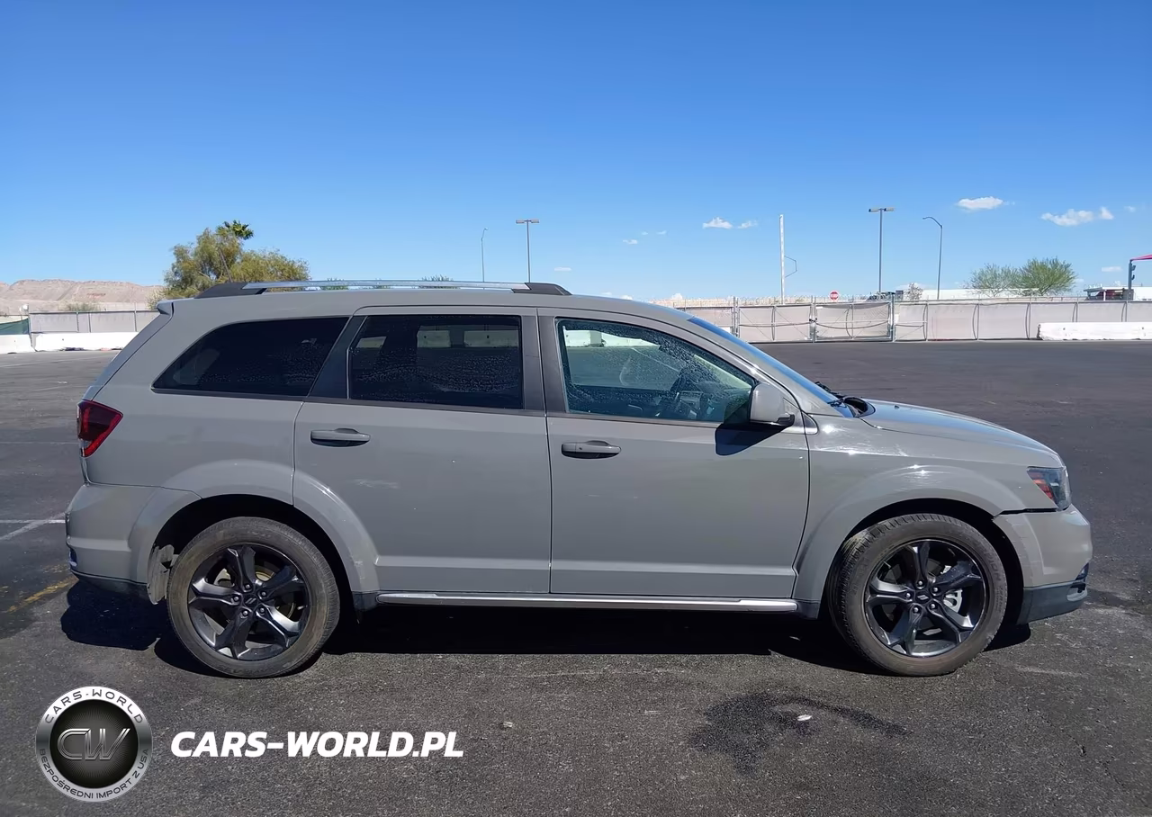 2020 Dodge Journey Crossroad VIN:3C4PDCGB0LT206616 - 14
