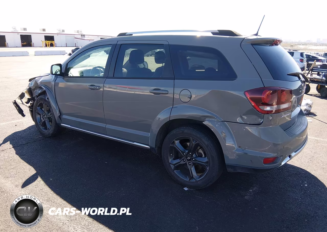 2020 Dodge Journey Crossroad VIN:3C4PDCGB0LT206616 - 3