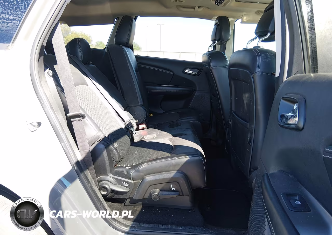2020 Dodge Journey Crossroad VIN:3C4PDCGB0LT206616 - 8