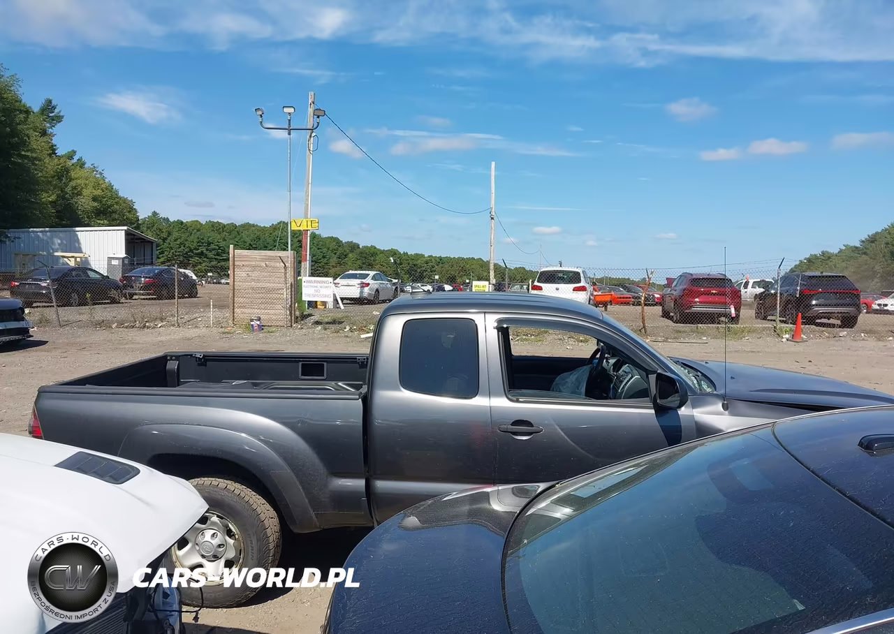 2012 Toyota Tacoma Base V6 VIN:5TFUU4EN0CX042777 - 13