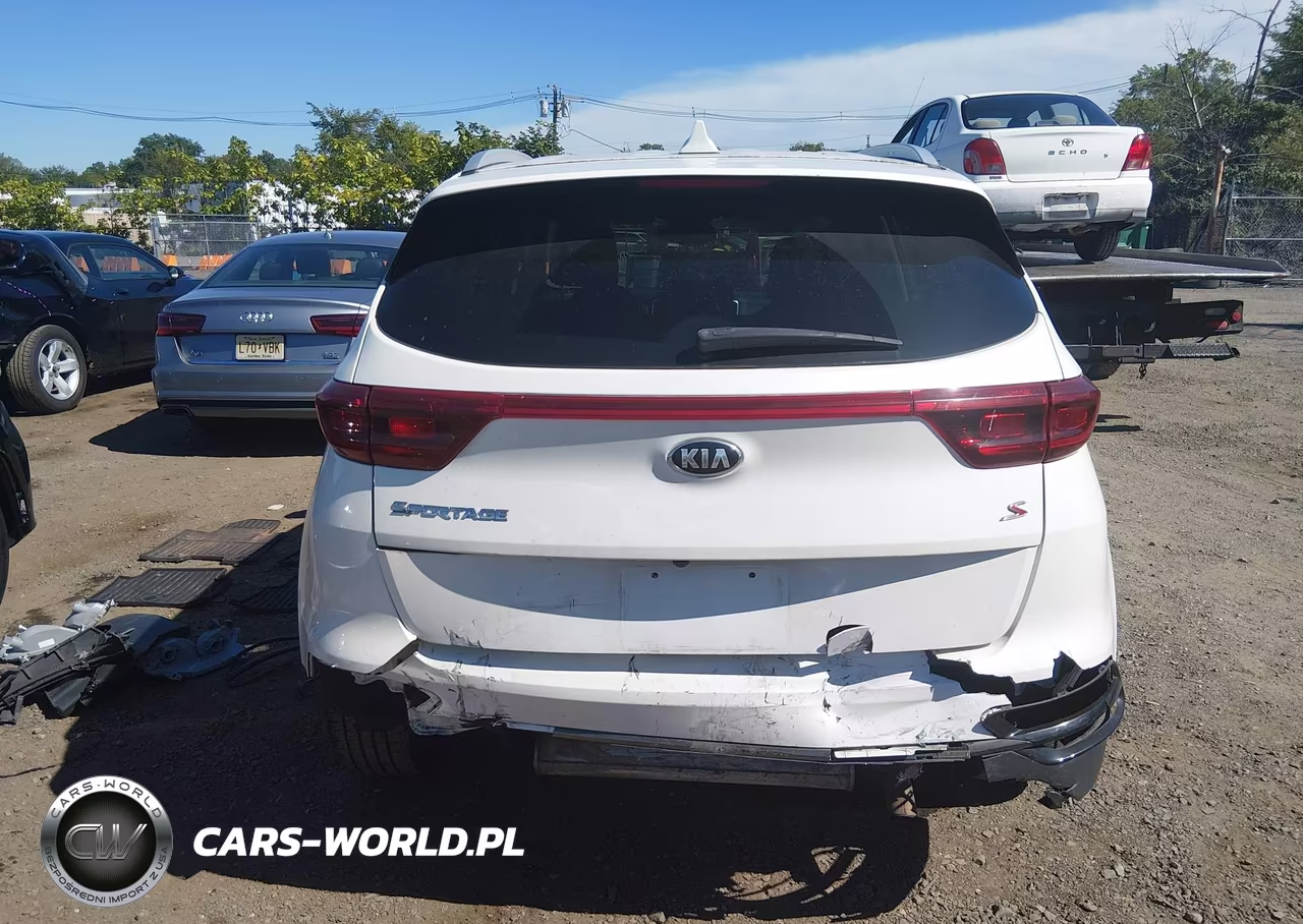 2020 Kia Sportage S VIN:KNDP6CACXL7825871 - 16