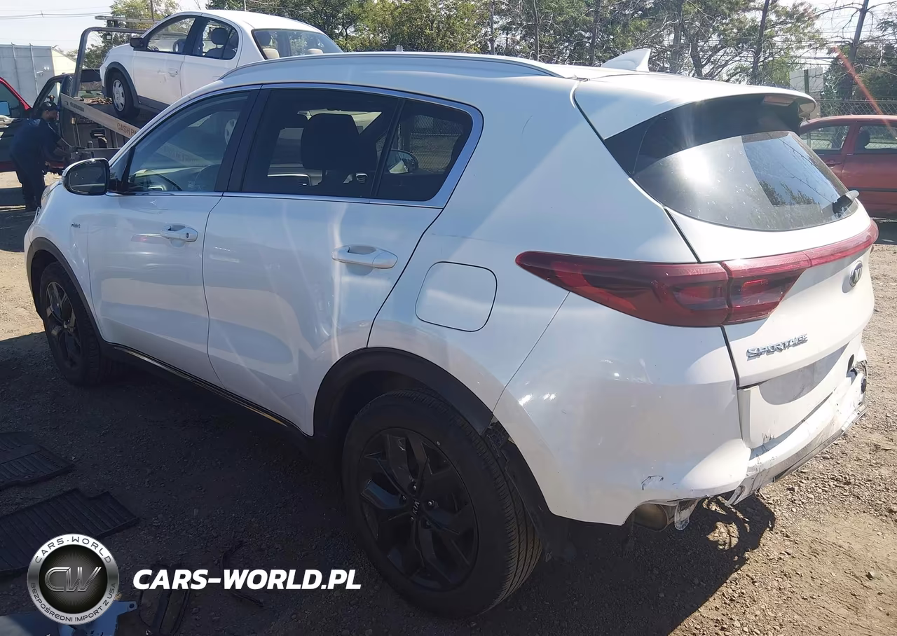 2020 Kia Sportage S VIN:KNDP6CACXL7825871 - 3