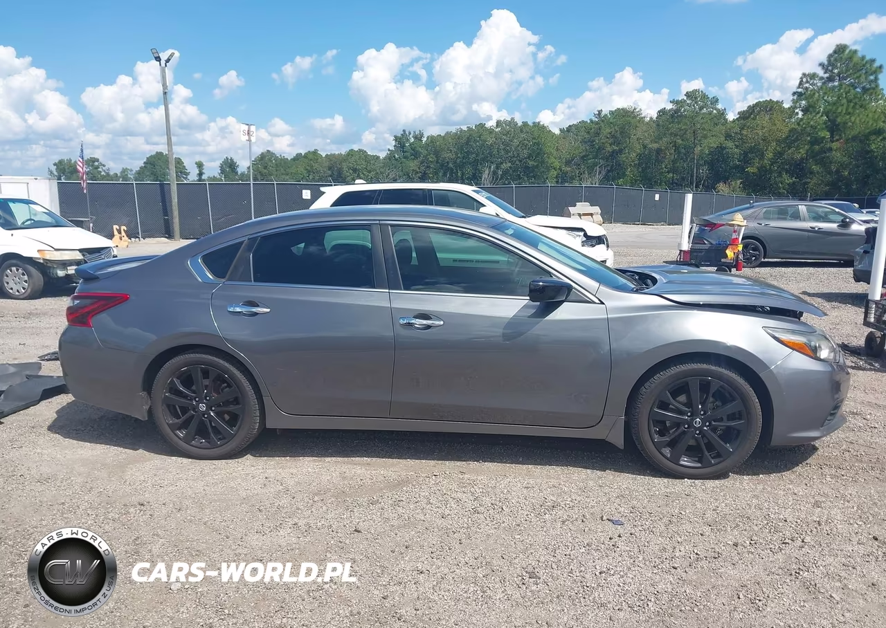 2017 Nissan Altima 2.5 Sr VIN:1N4AL3AP8HC237814 - 14