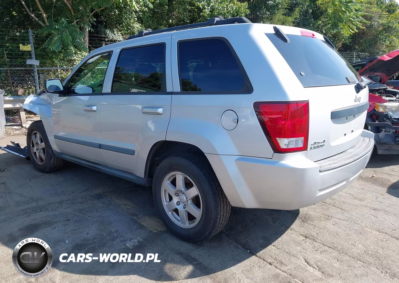 2009 Jeep Grand Cherokee Laredo VIN:1J8GR48K29C525387 - 3