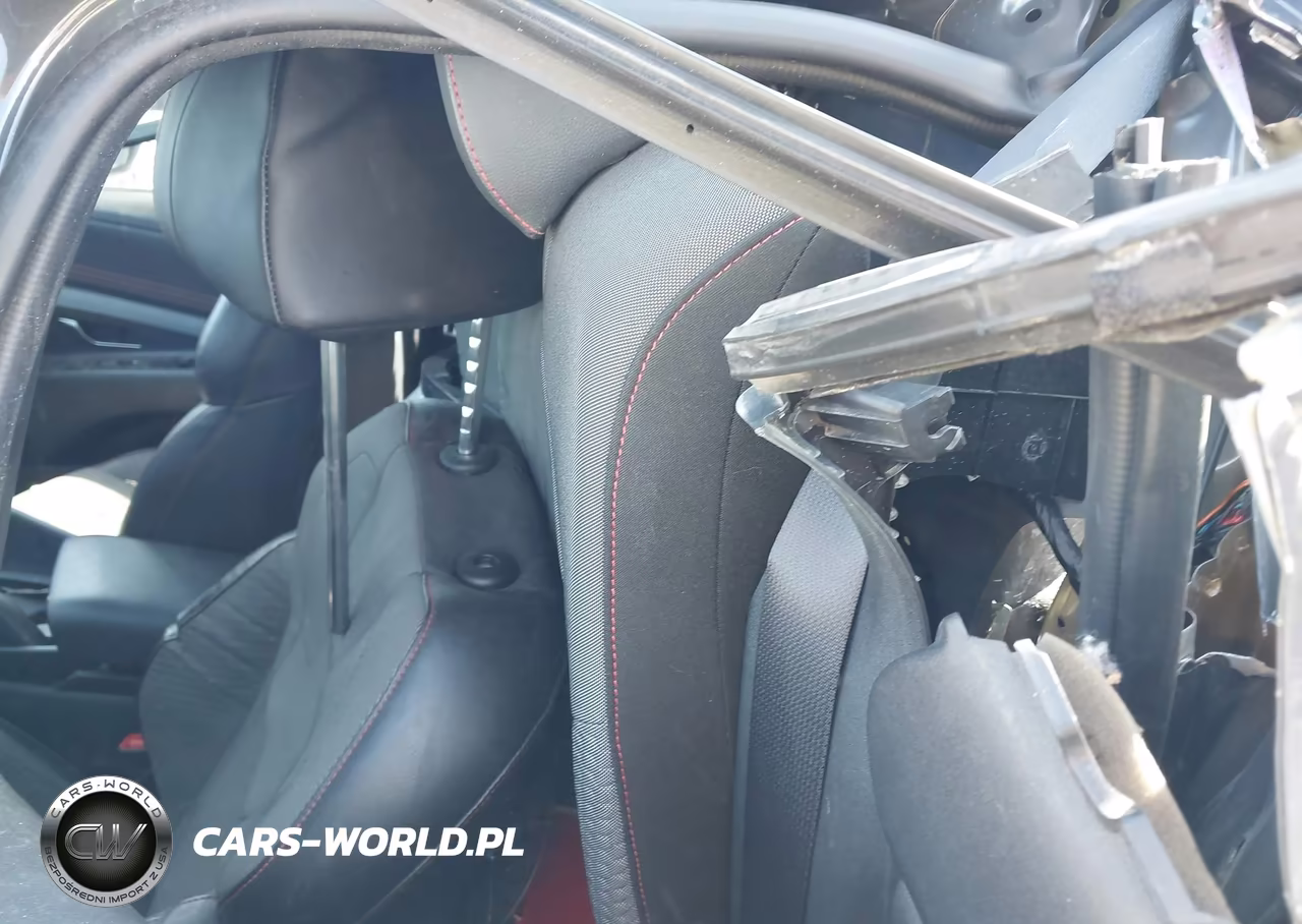 2023 Hyundai Elantra N Line VIN:KMHLR4AF7PU629766 - 17