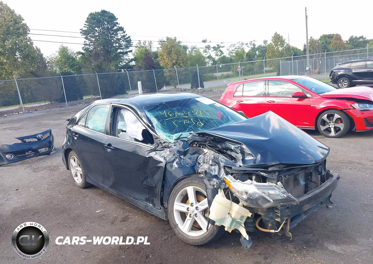2014 Toyota Camry Se – zdjęcie 1 z 16