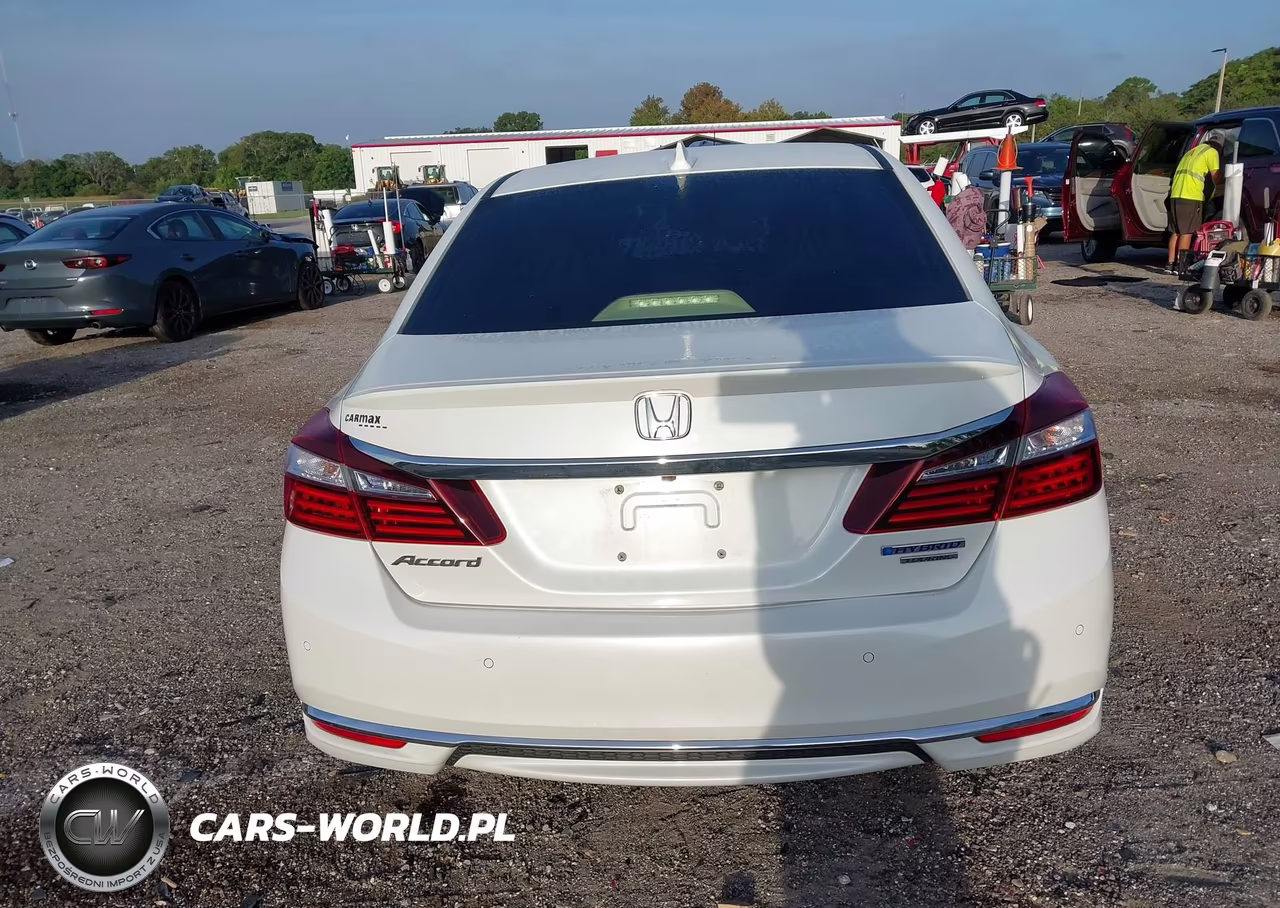 2017 Honda Accord Hybrid Touring VIN:JHMCR6F70HC028285 - 16