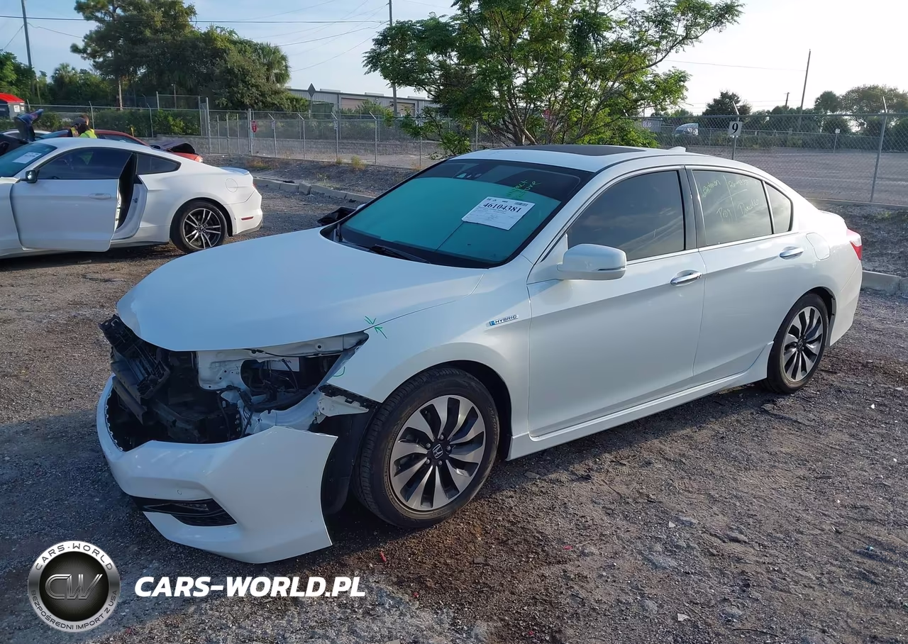 2017 Honda Accord Hybrid Touring VIN:JHMCR6F70HC028285 - 2