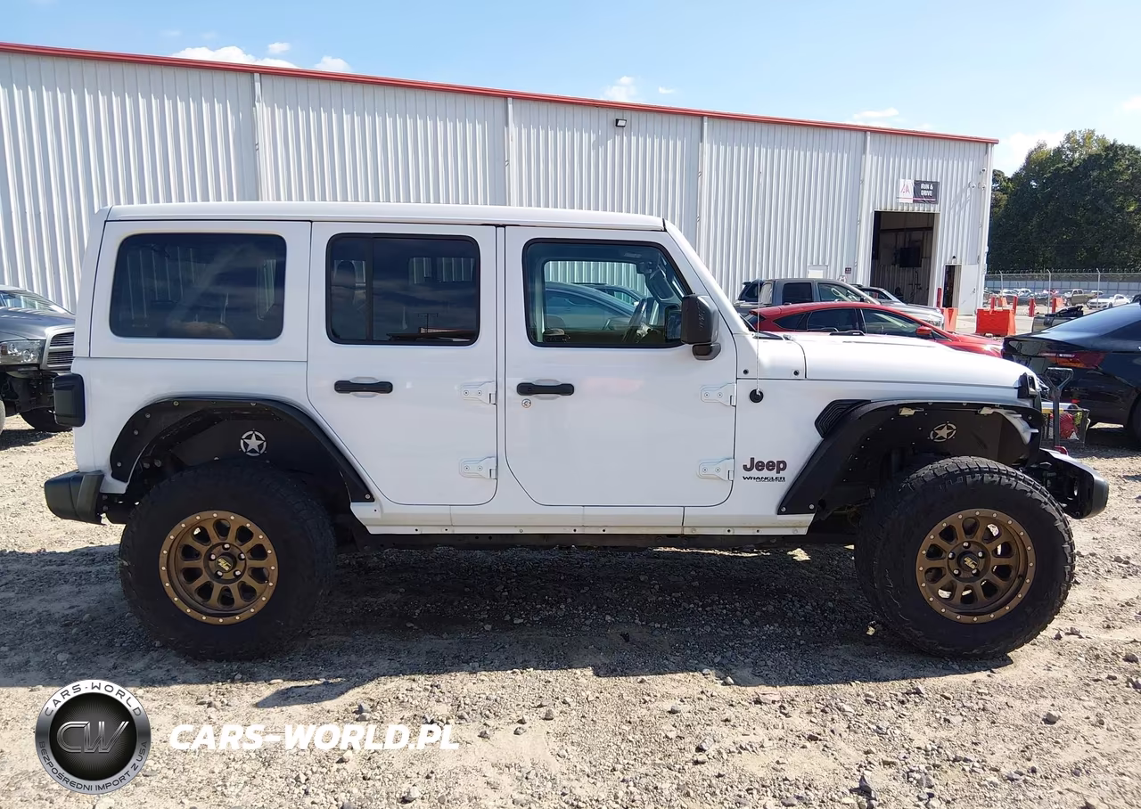 2018 Jeep Wrangler Unlimited Rubicon 4X4 VIN:1C4HJXFG7JW329130 - 13