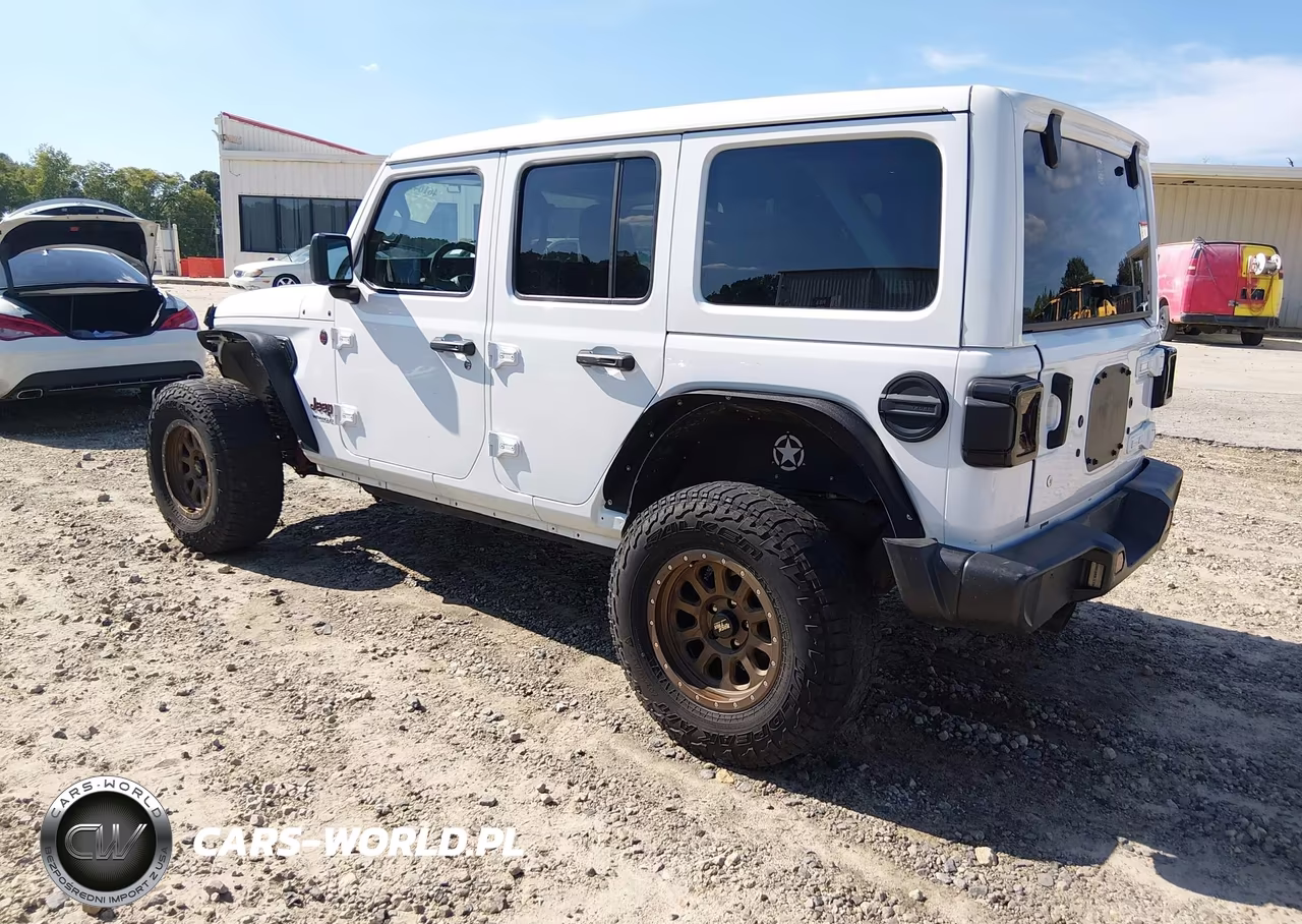2018 Jeep Wrangler Unlimited Rubicon 4X4 VIN:1C4HJXFG7JW329130 - 3