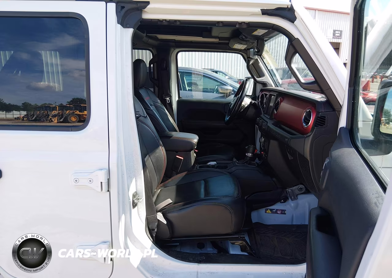 2018 Jeep Wrangler Unlimited Rubicon 4X4 VIN:1C4HJXFG7JW329130 - 5