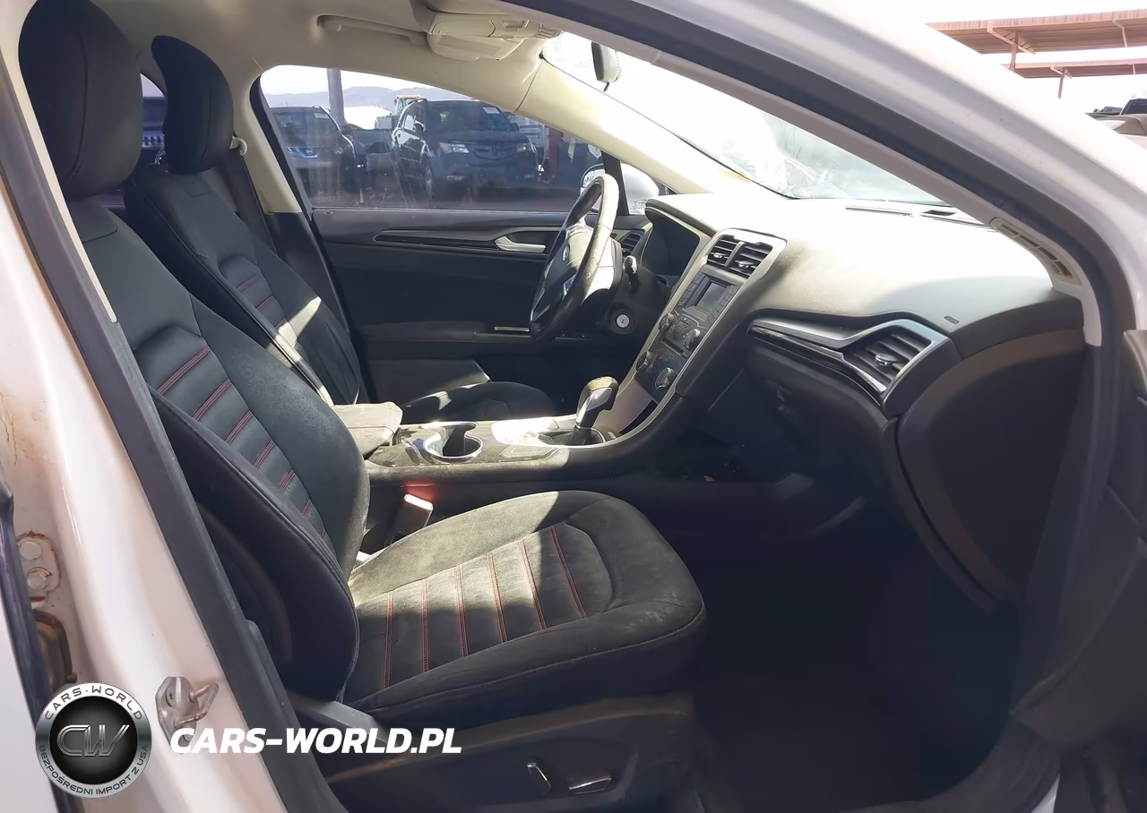 2015 Ford Fusion Se VIN:3FA6P0H71FR128639 - 5