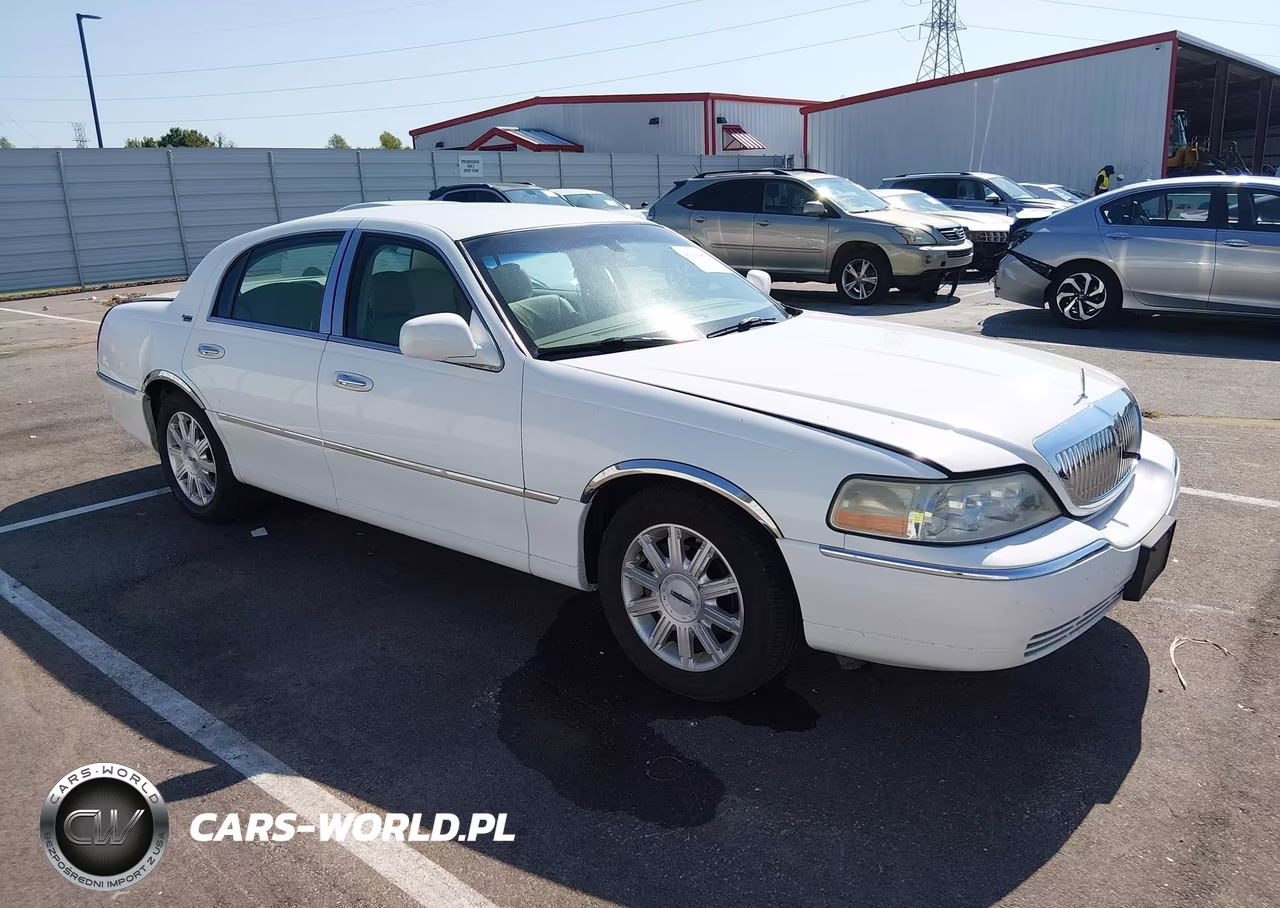 2007 Lincoln Town Car Signature Limited
