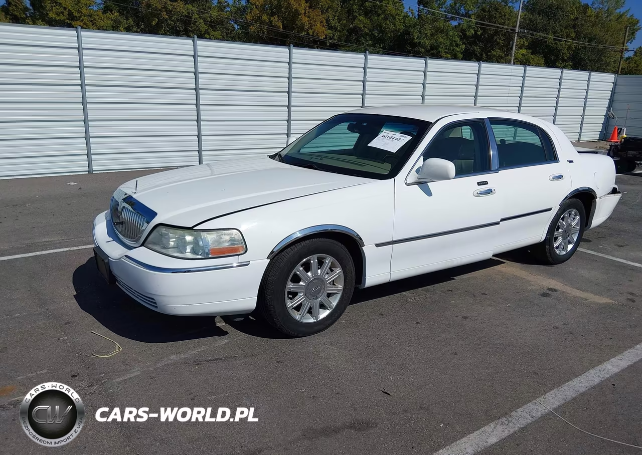 2007 Lincoln Town Car Signature Limited VIN:1LNHM82W07Y600726 - 2