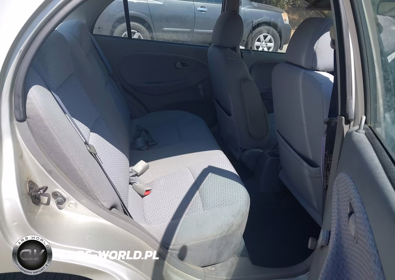 2001 Kia Rio VIN:KNADC123816065714 - 8