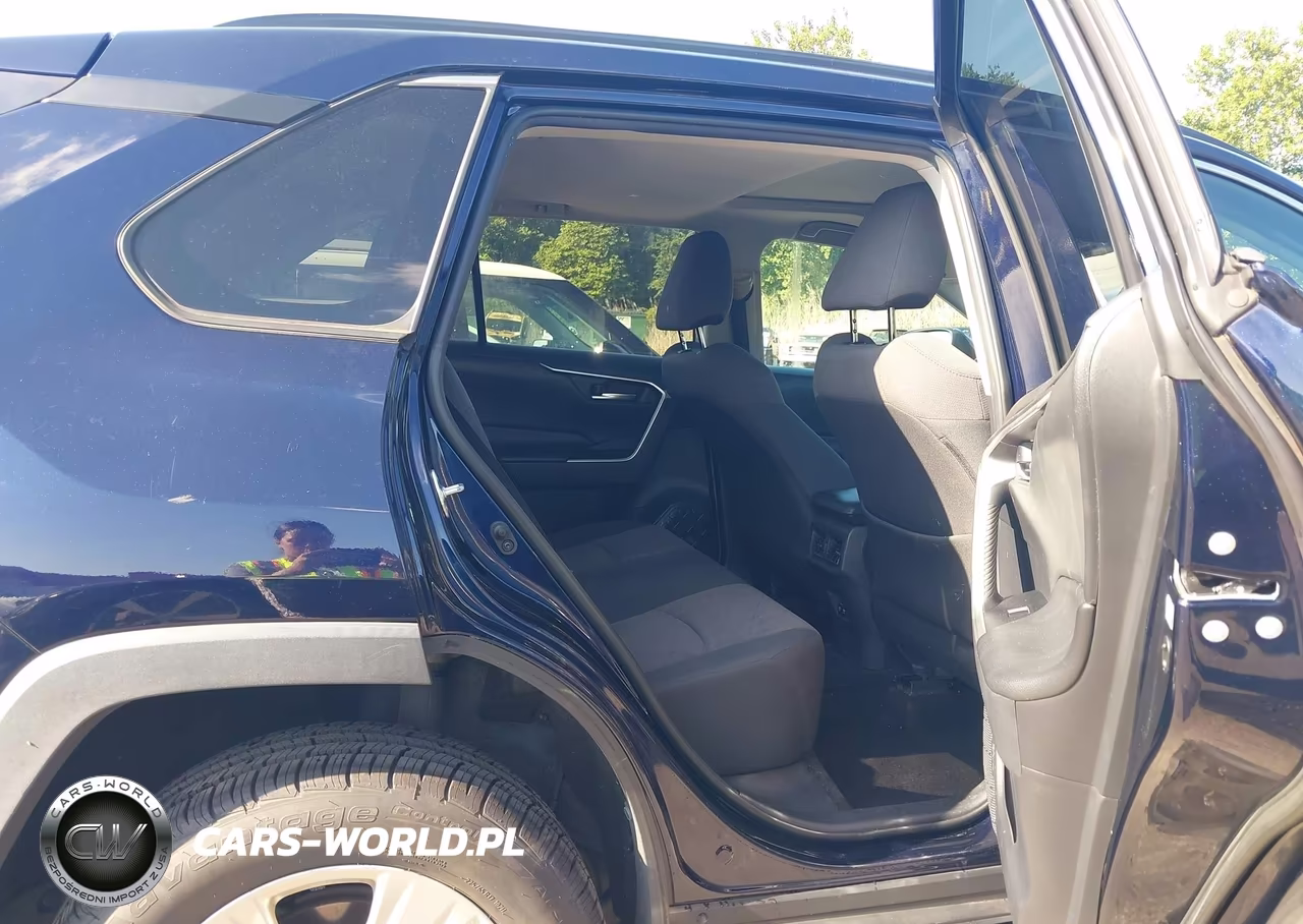 2019 Toyota Rav4 Xle VIN:2T3P1RFV6KC007019 - 8