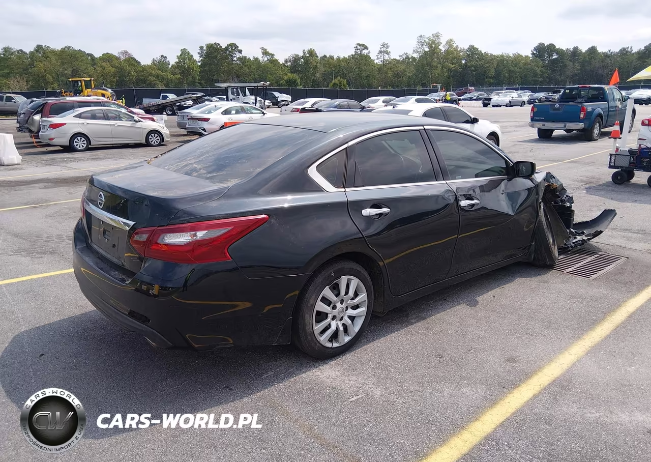 2018 Nissan Altima 2.5 VIN:1N4AL3AP5JC109133 - 4