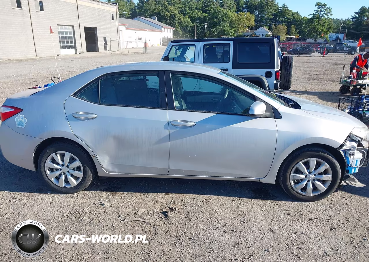 2015 Toyota Corolla Le VIN:2T1BURHEXFC408280 - 13