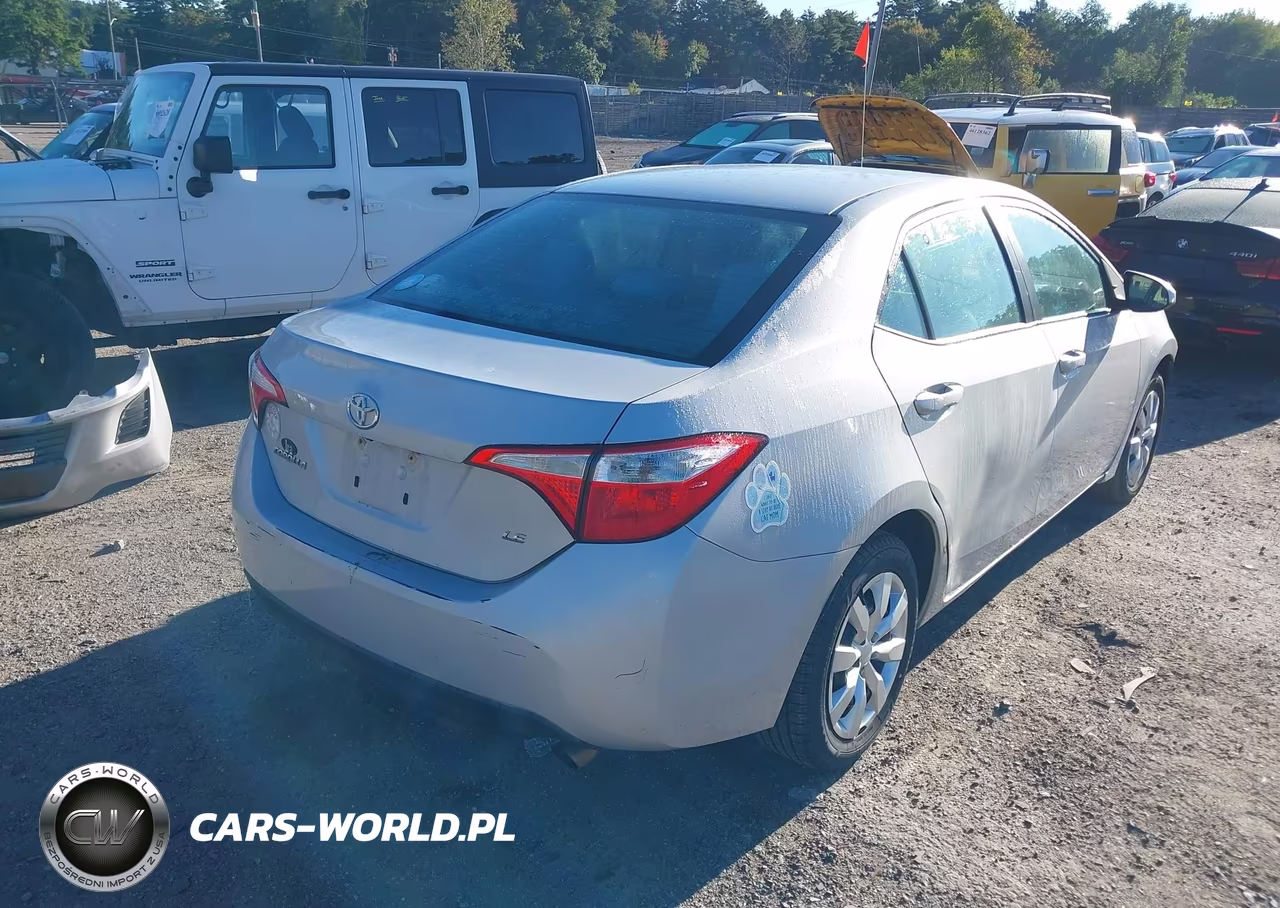 2015 Toyota Corolla Le VIN:2T1BURHEXFC408280 - 4
