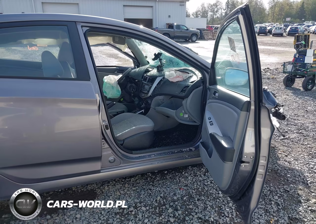 2015 Hyundai Accent Gls VIN:KMHCT4AE3FU914794 - 5
