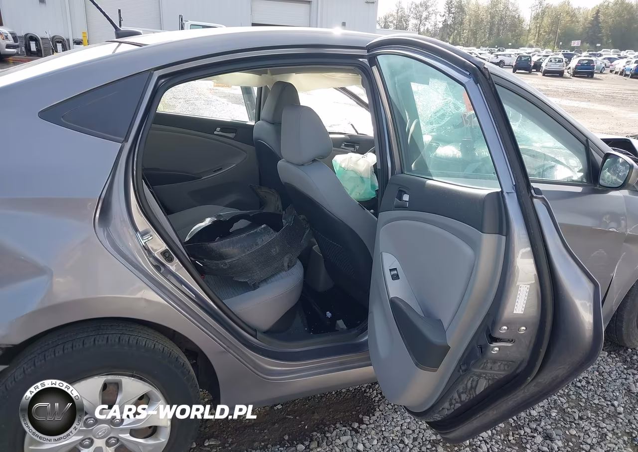 2015 Hyundai Accent Gls VIN:KMHCT4AE3FU914794 - 8