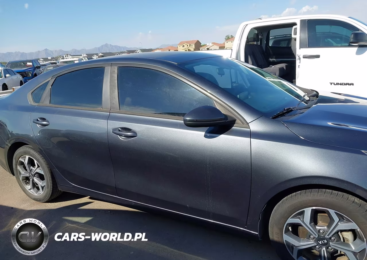 2020 Kia Forte Lxs VIN:3KPF24AD4LE153327 - 13
