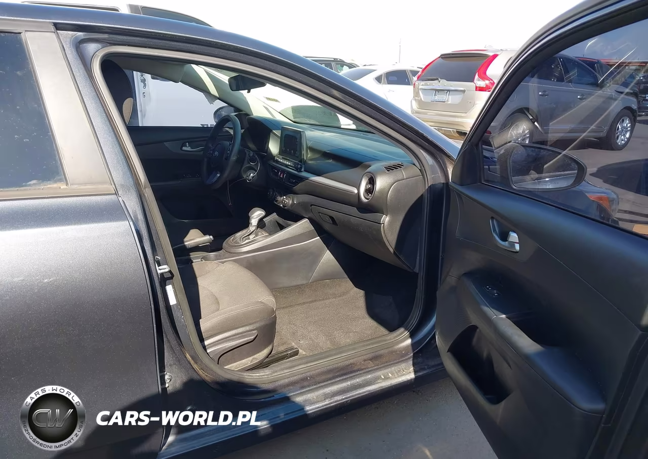 2020 Kia Forte Lxs VIN:3KPF24AD4LE153327 - 5
