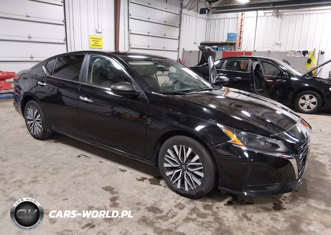 2024 Nissan Altima Sv Fwd