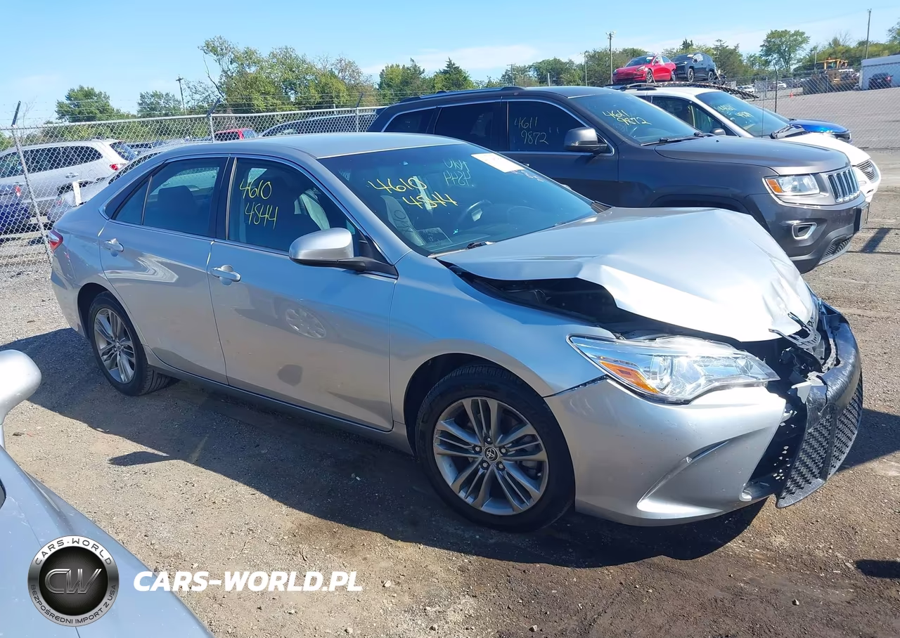 2016 Toyota Camry Se – zdjęcie 1 z 17